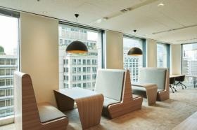 ミーティング席