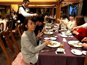 年に三回の社員交流会があります（写真は忘年会・安来母里にて）