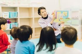 事業所内託児所・職員の出産後復帰を応援します。