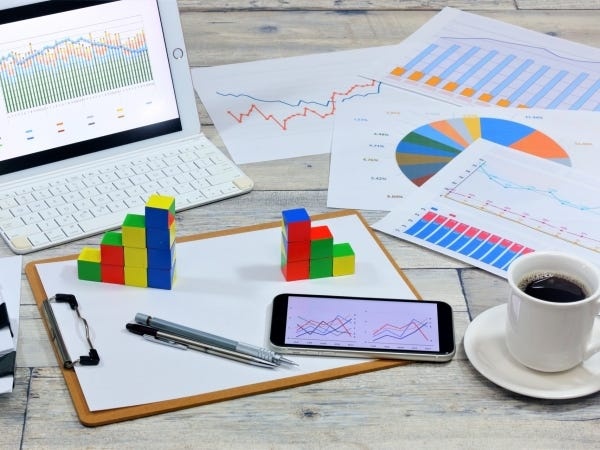 ECサイト運営業務担当・オンラインショップ運営担当・ベンチャー企業でECサイトの企画（バナー作成・WEB業界でのEC関連）