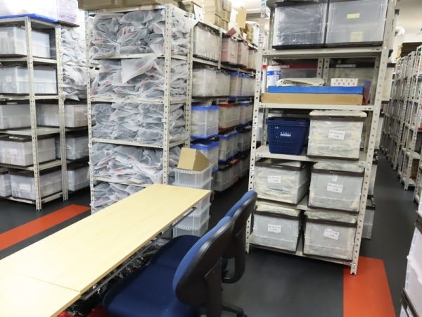 ECサイト運営業務担当・オンラインショップ運営担当・ベンチャー企業でECサイトの企画（バナー作成・WEB業界でのEC関連）