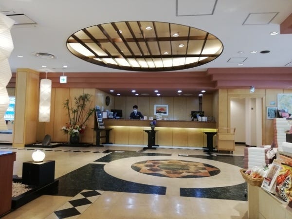 フロントの様子