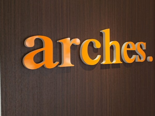 Arch＝アーチは皆さまの架け橋になりたいという思いを込めています。お客様へ感謝の気持ちを忘れずに…。