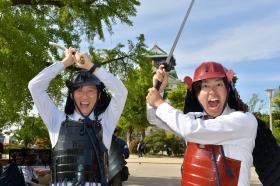 観光タクシー乗務員。お客様よりノリノリです、、笑