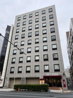 横浜本社外観 カフェ併設 スタバ近く 横浜球場隣接