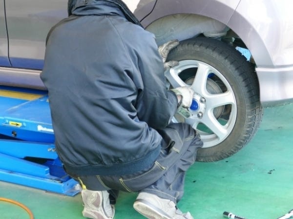 タイヤ交換作業補助（経験不問・ブランクOK）