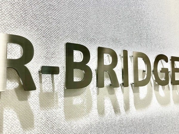 入社前に研修を行い、お仕事が始まった後もOJTで教えますので未経験の方でもご安心ください！