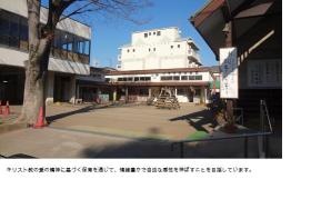 園庭から見た園舎です。