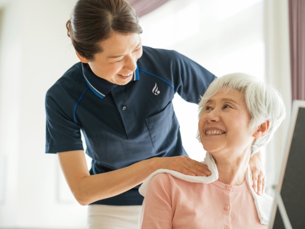 訪問介護スタッフ・オープニングスタッフ・自費の訪問介護ヘルパー