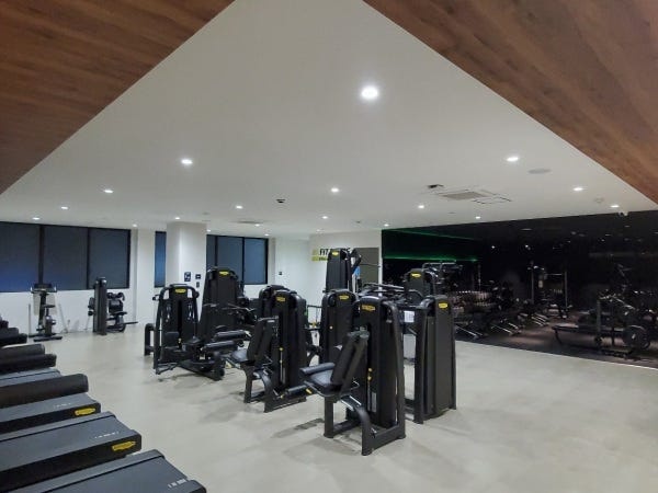 スポーツジムのスタッフ・接客（未経験OK）