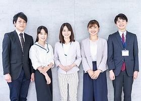 オフィスエントランスにて