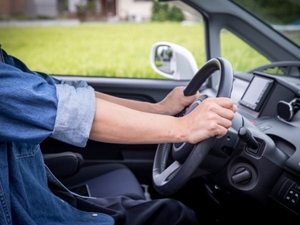 副業のルート配送ドライバー（普通自動車免許・AT限定可）