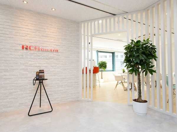 三宮駅から徒歩10分。明るく清潔感のあるオフィスで、のびのび働ける環境です。