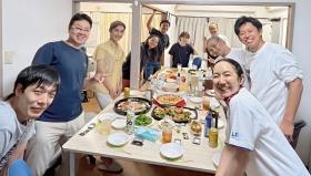 一緒に働く仲間の様子です