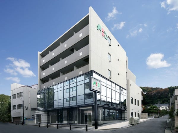 当社の経理として、安心して腰を据えて働きませんか？少数精鋭の部署だからこそ、やりがいを感じやすい職場です。