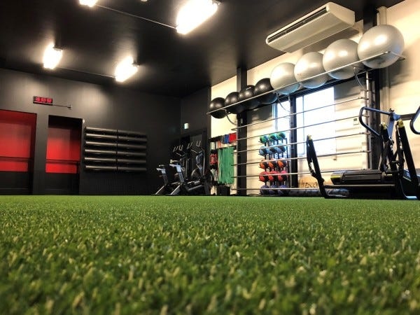 アシスタントストレングスコーチ・競技アスリート・一般ジム会員のトレーニングサポート業務（AATIなど有資格者優遇）