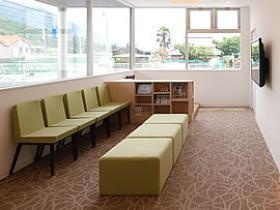 自然光が降り注ぐ院内