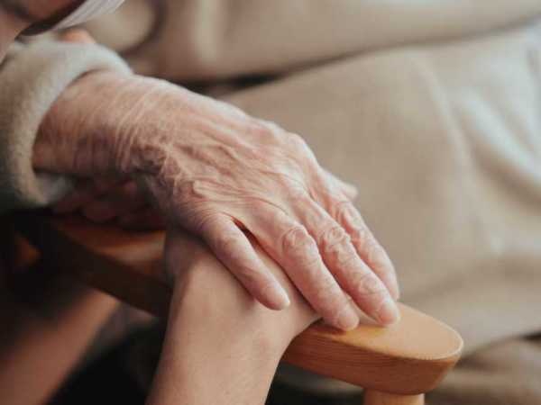 ケアスタッフ・夜間見守りスタッフ（こんな方歓迎・未経験の方ももちろんOK）