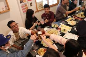 社内レク終了後の慰労会での一コマ。