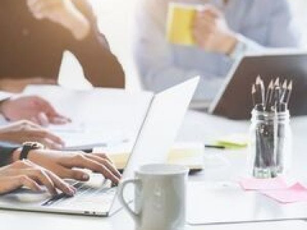 IT業界の知識がなくても、立派なエンジニアにステップアップできる環境をご用意しています!