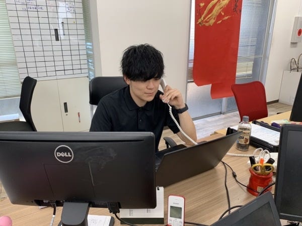 「日本国内の代理店」として、お客様のご希望の商品を輸出いたします。