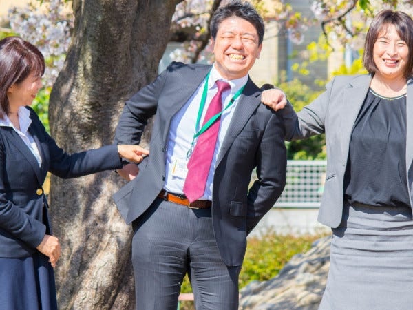 未経験からでも安心してください！私たちが丁寧に教えます。