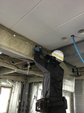 耐火材の吹付・巻付け工