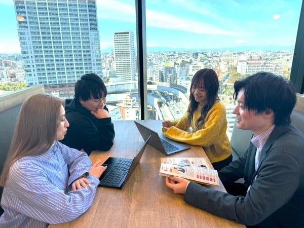 年齢、性別、社歴に関係なく評価を受けられるので、20代の女性も活躍中です！