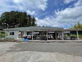 キャンプ場管理棟