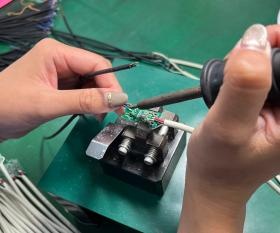 【センサーの組立】はんだ付け