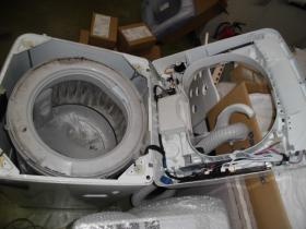 洗濯機 分解修理作業