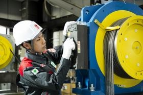 当社テストタワー内・巻上機