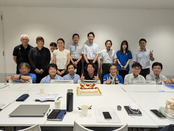 大阪本社で皆集まっての2期の決算報告会を行いました。MVPなど各種表彰があり、盛り上がりました！