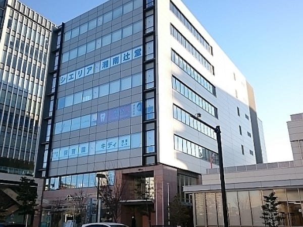 辻堂オフィスが入居しているビル外観