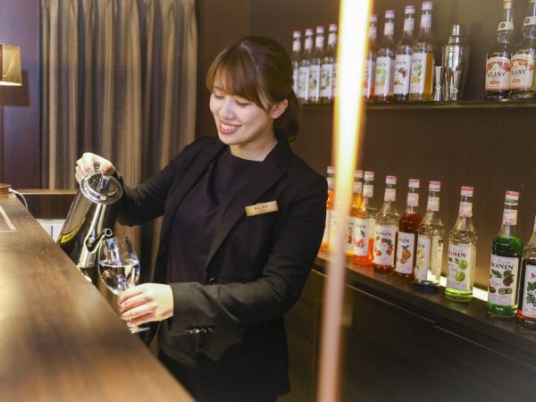 婚礼サービススタッフ・サービススタッフ（業界未経験者可）