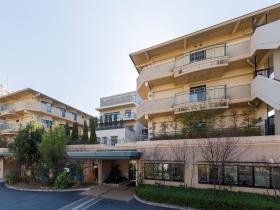 ひらかた聖徳園 正面玄関