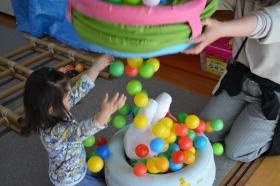 集団活動は児童に対してマンツーマンに近い体制を整えています。