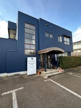 砺波事務所 外観 （２０２３年１月５日開設）