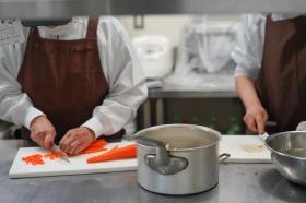 お届け料理 ＮＡＧＯＭＩ