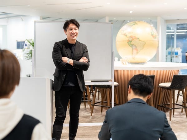 代表の中村です。代表との距離が近く、アットホームな雰囲気です！