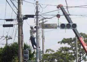 福岡県警等より信頼頂き、信号機工事も任せてもらっています