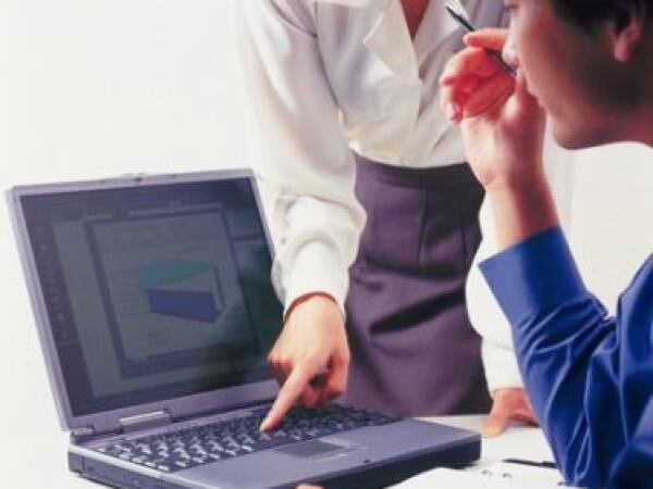 問題に対し、業務効率化や改善を図ります。