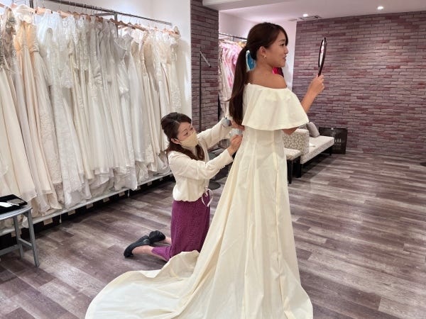 フルオーダー「仮縫い」のワンシーン