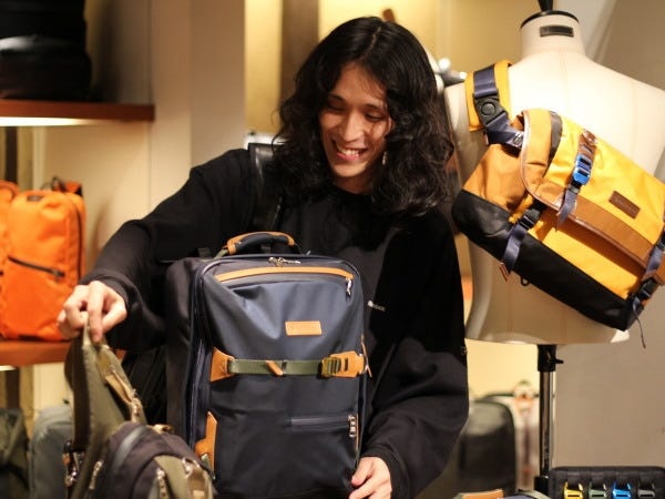 慣れるまで先輩スタッフがしっかりサポート！アパレル未経験スタッフが多く在籍しておりますのでご安心ください！