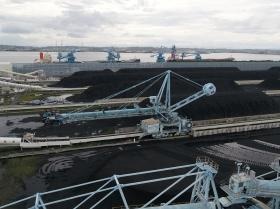 貯炭場（燃料の保管場所）