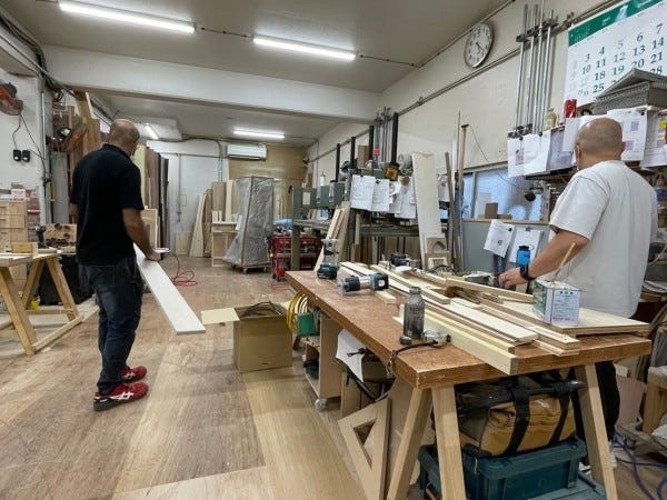 屋内工場なので快適にお仕事できますよ♪