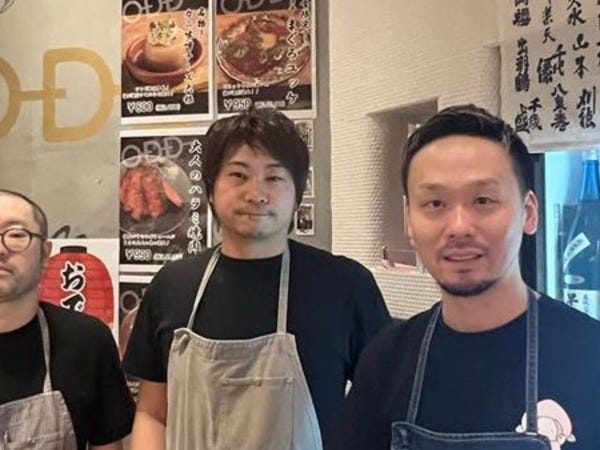 ホールスタッフ・創作料理バルのホールスタッフ・接客（未経験者可・サービス経験者歓迎）