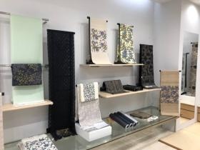 きれいなきものに囲まれてお仕事できます