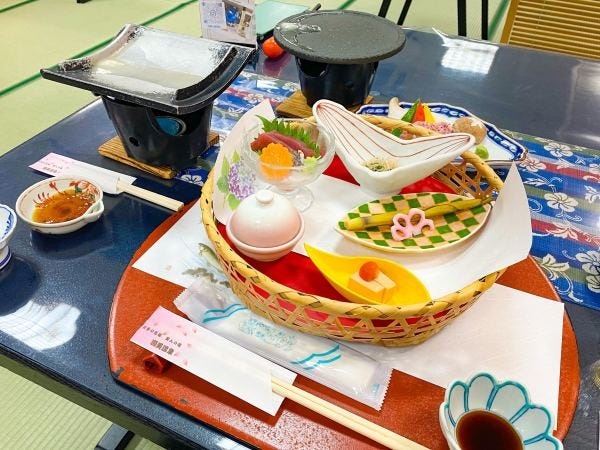 調理師・瀬美温泉でのびのび働く調理スタッフ（住み込みOK・車通勤可）