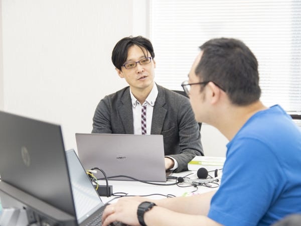 社内ではスキルアップのためなどに「Java技術研修」や、ブランク復帰のための「ブランク復帰研修」などを行っております。